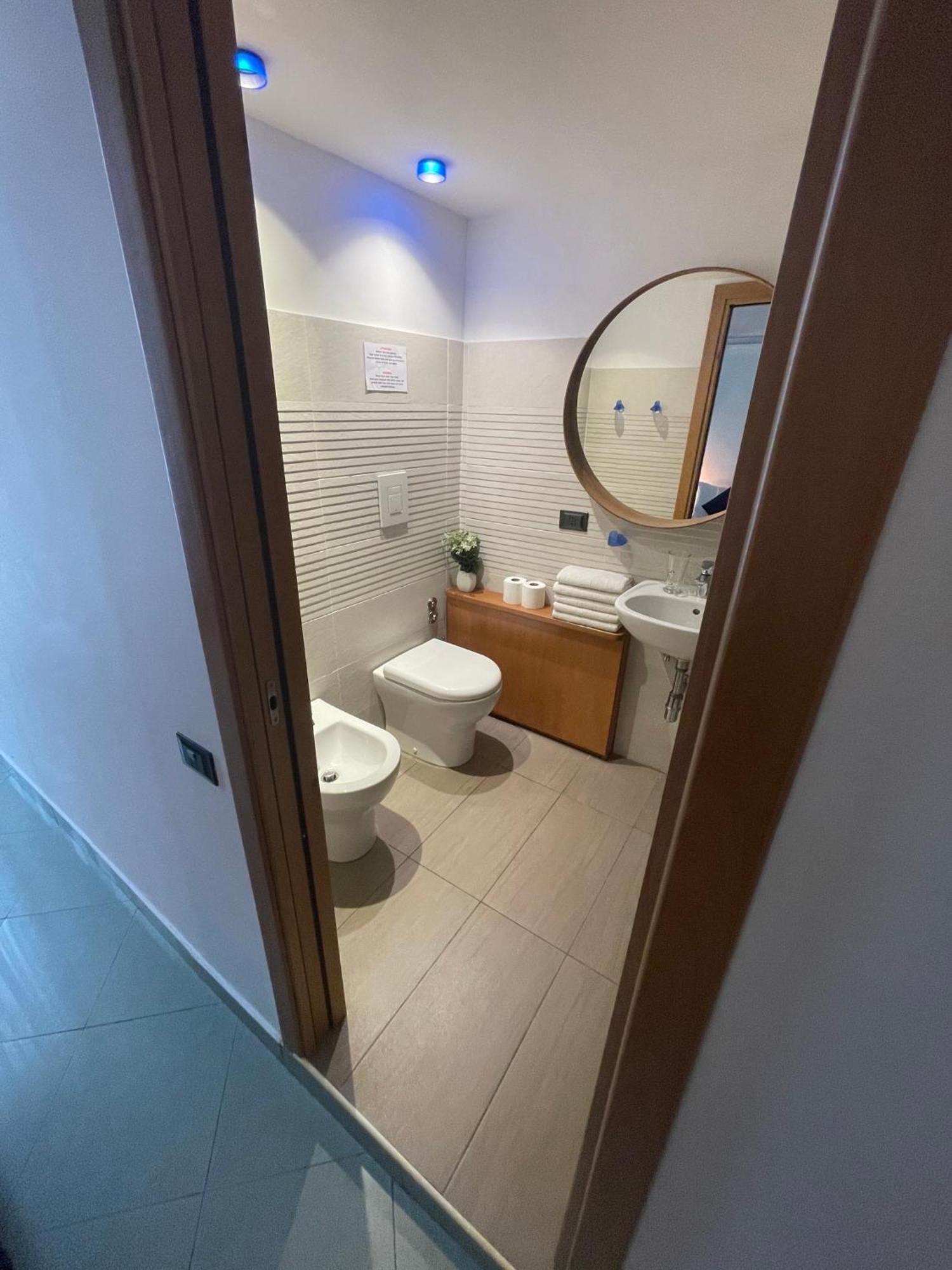Bed and Breakfast Lanova21 Napoli Esterno foto